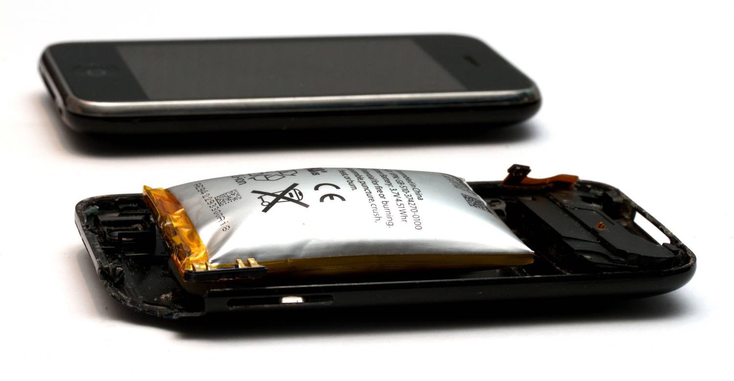 iphone swollen battery disposal