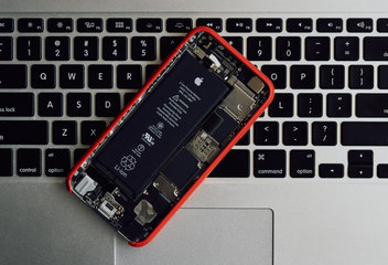 Replacing the battery in your iPhone? We will advise you on how to avoid service announcements!