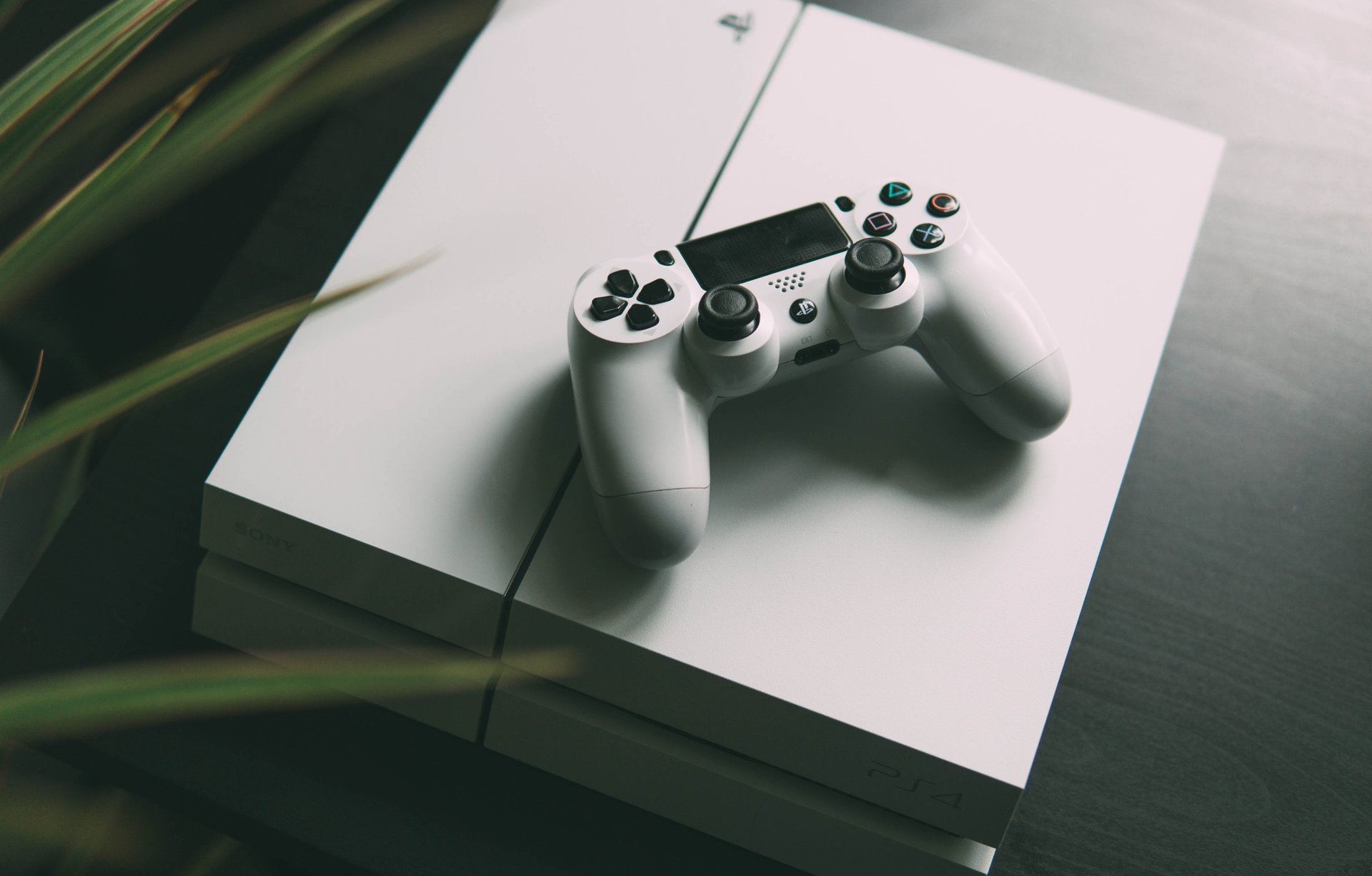 Hr gyldige Ælte How to clean Playstation 4? | Fixshop