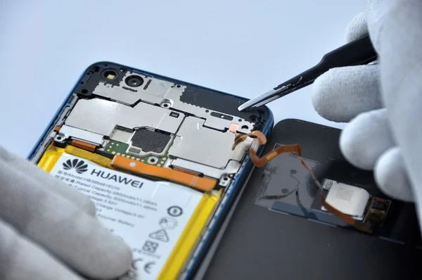 Removing cover plate