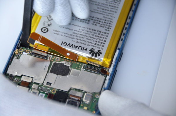 Removing motherboard