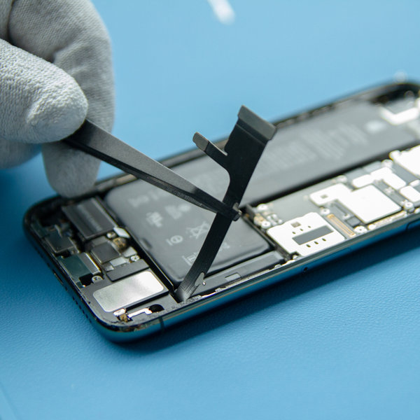 Disconnecting of the Lighting flex cable