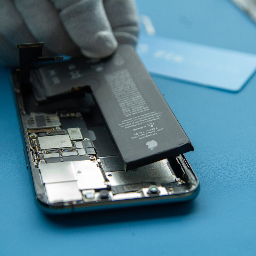 Battery Replacement of iPhone 11 Pro