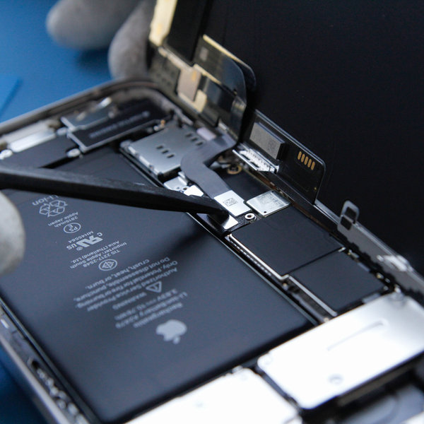 Disconnect the OLED display + digitizer