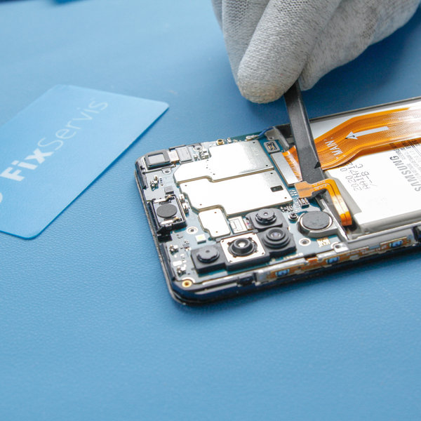 Disconnecting the Battery