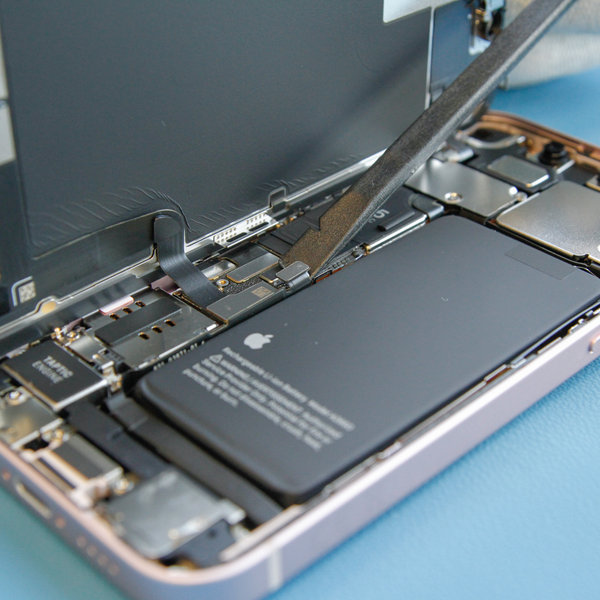 Disconnecting of the battery