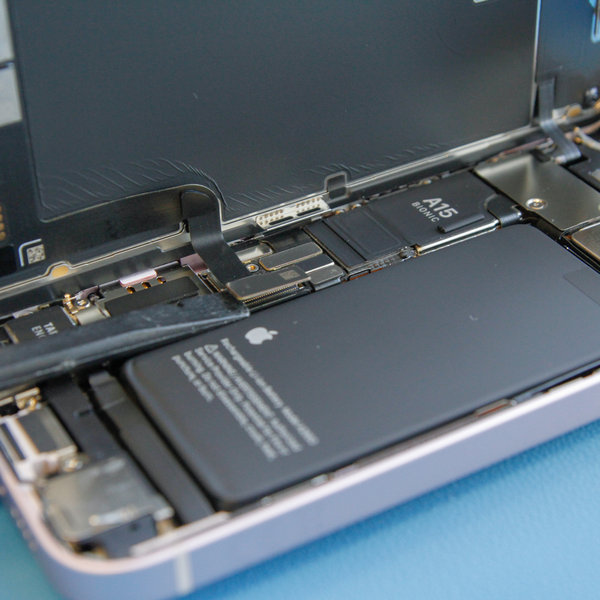 Disconnect the OLED display + digitizer