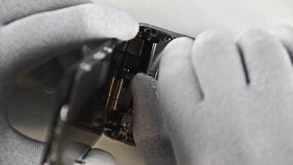 Removing the LCD assembly cable bracket